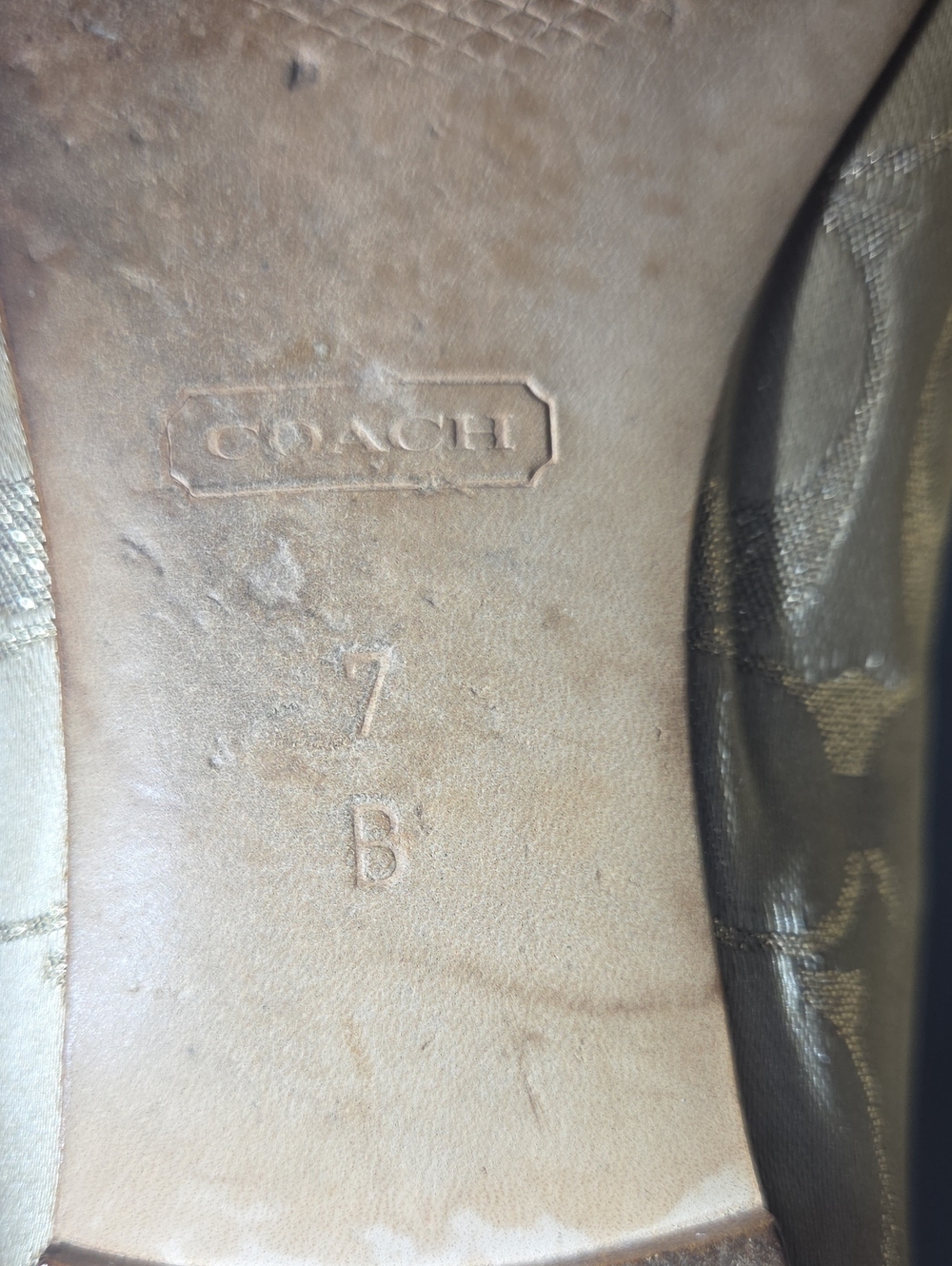 COACH GOLD Ballet Flats With Bow And Golden Highlights Classic CC Size 7 Womens - Picture 11 of 11